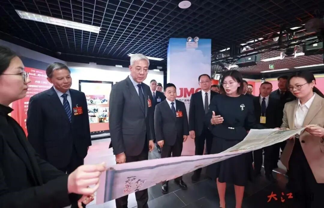 我院教师作品入选全国两会江西特...